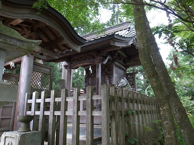 山頂の武蔵御嶽神社にて